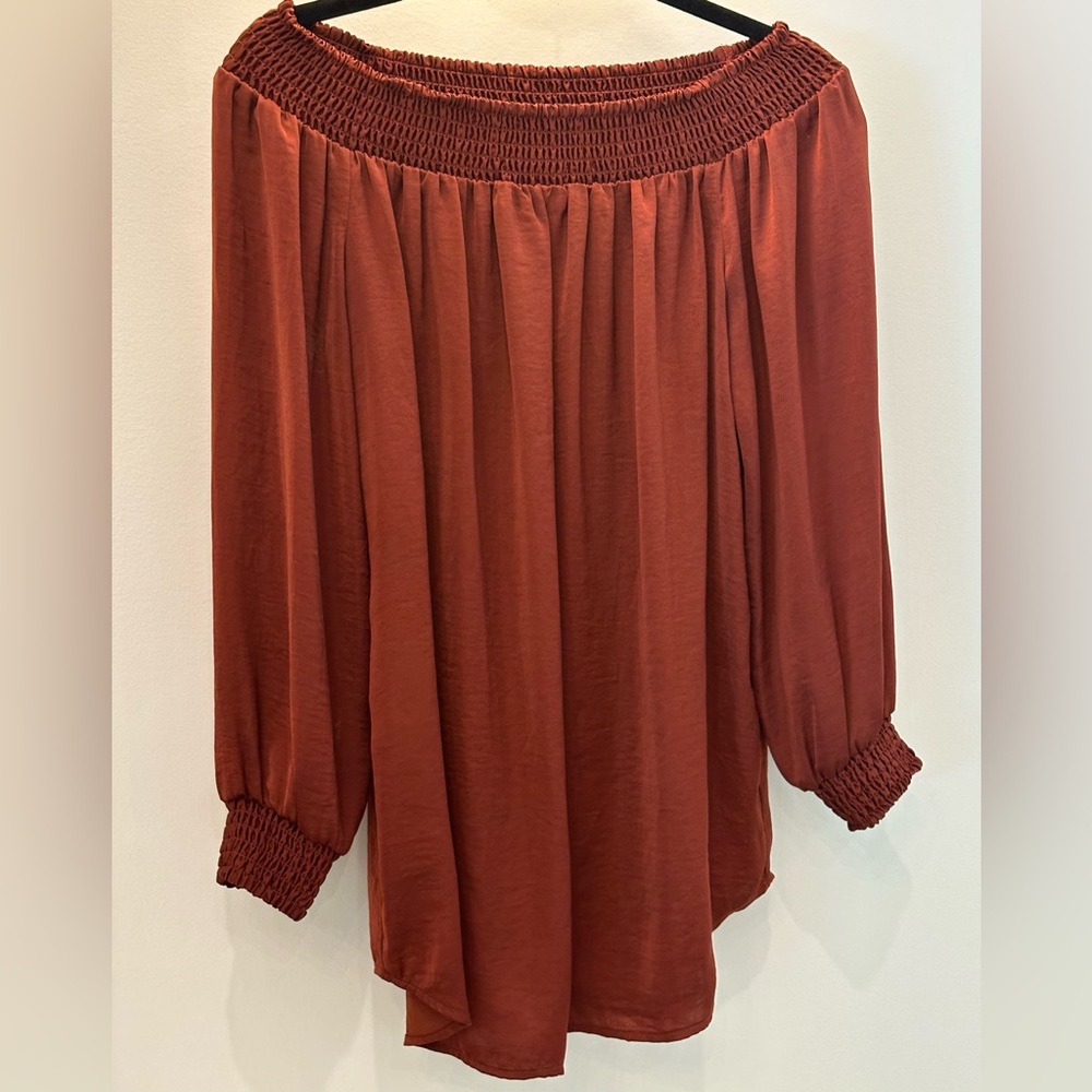 Cabi #3690 Foxy Blouse M EUC